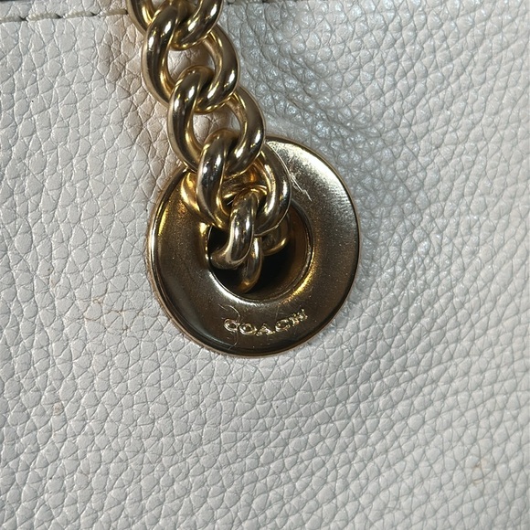 Coach Turnlock Chain Leather Tote 27 in Chalk & Light Gold! In Great Condition! - Picture 7 of 12